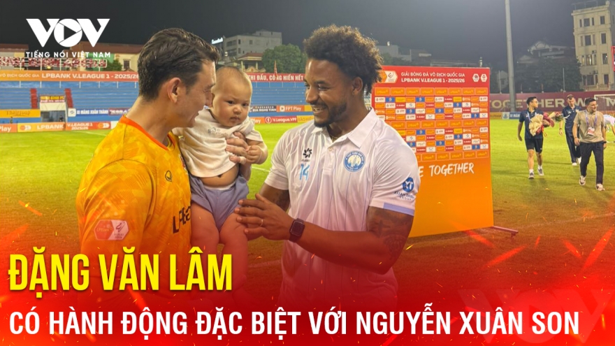 Tin bóng đá 23-9: Đặng Văn Lâm có hành động đặc biệt với Nguyễn Xuân Son